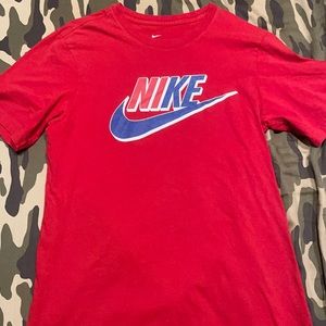Red Nike t shirt small